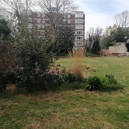 1 Comfortable Studio Apartment Brighton Bagian luar foto