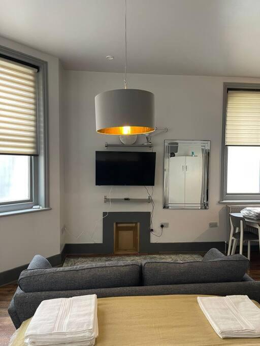 1 Comfortable Studio Apartment Brighton Bagian luar foto