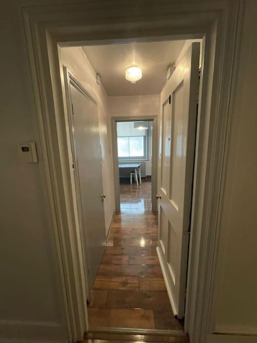 1 Comfortable Studio Apartment Brighton Bagian luar foto