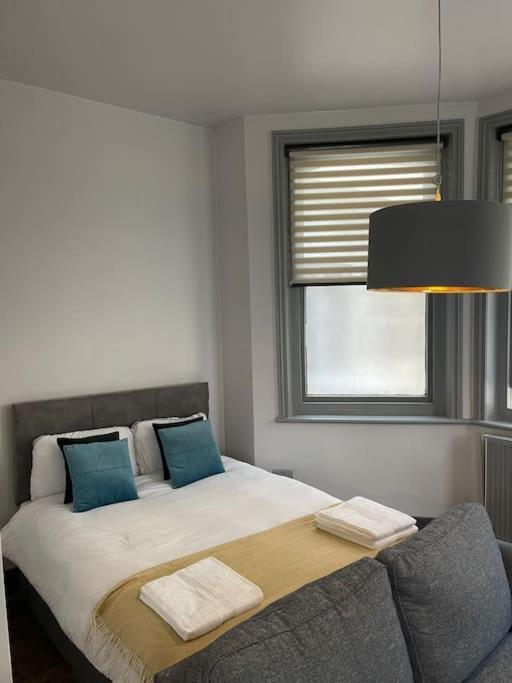 1 Comfortable Studio Apartment Brighton Bagian luar foto